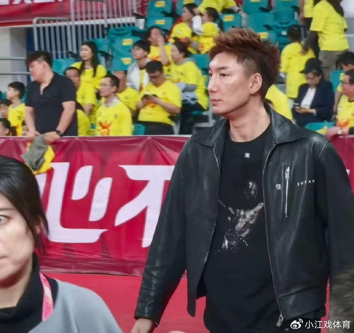 可兰白克退役后转型WCBA推荐官 推动新疆文化融合