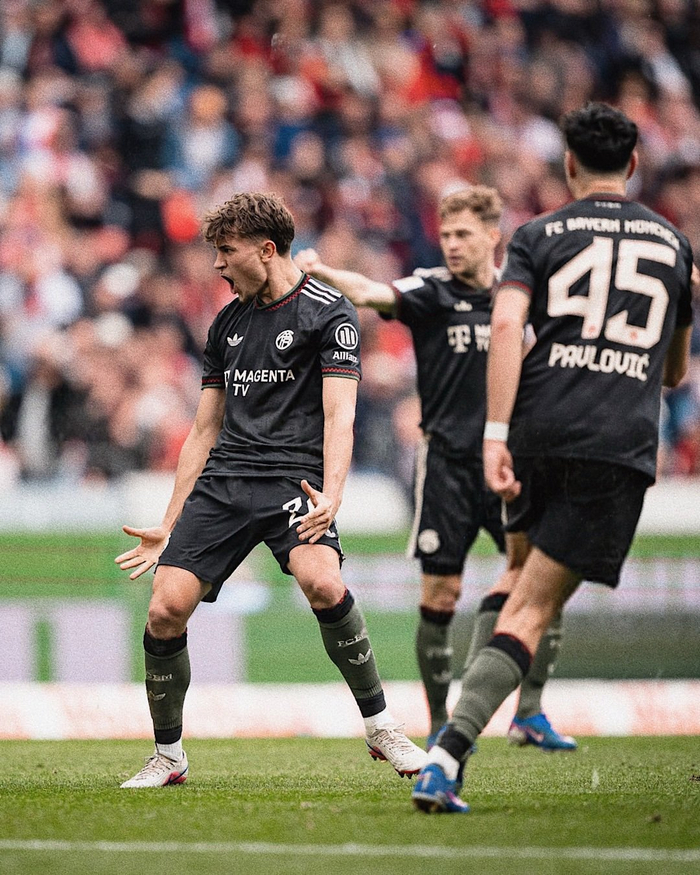 弗莱堡2-3拜仁慕尼黑：最后三分钟绝地反击创奇