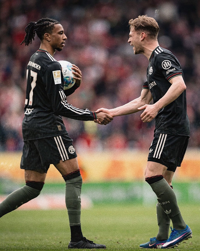 弗莱堡2-3拜仁慕尼黑：最后三分钟绝地反击创奇