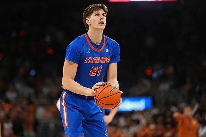 佛罗里达中锋亚历克斯-康顿留校备战NBA选秀