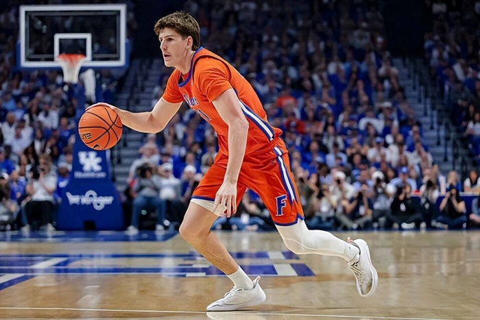 佛罗里达中锋亚历克斯-康顿留校备战NBA选秀