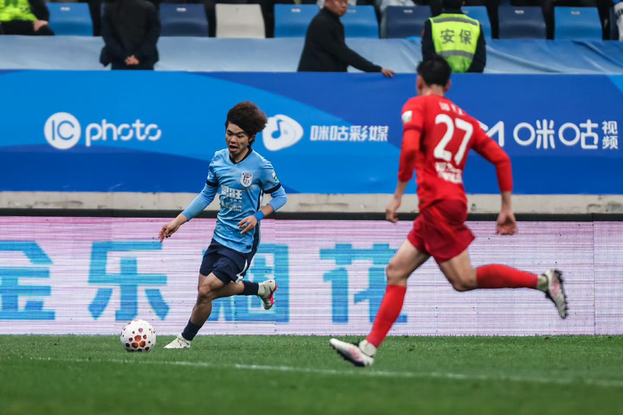 中超第6轮：大连英博绝杀河南申花三连胜领跑积