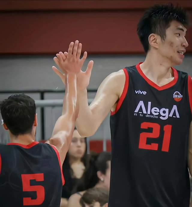 余嘉豪稳定发挥成球队核心 西甲前景引期待